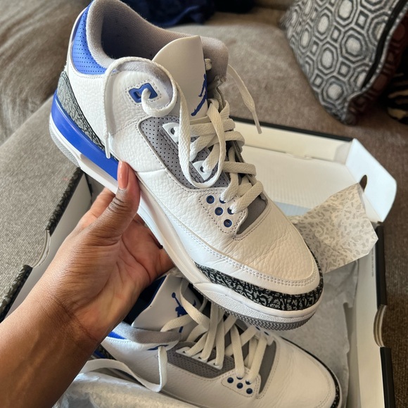 Air Jordan Retro 3 ‘Racer Blue’ - Picture 2 of 8